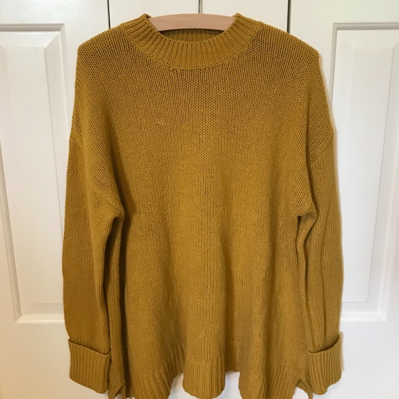 Urban Outfitters Sweaters - Urban Outfitters Tunic Sweater